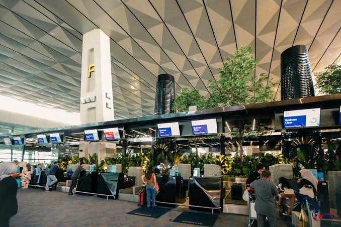 Erupsi Anak Krakatau Ganggu Penerbangan, Bandara Soekarno-Hatta Ditutup dan 33 Penerbangan Terdampak